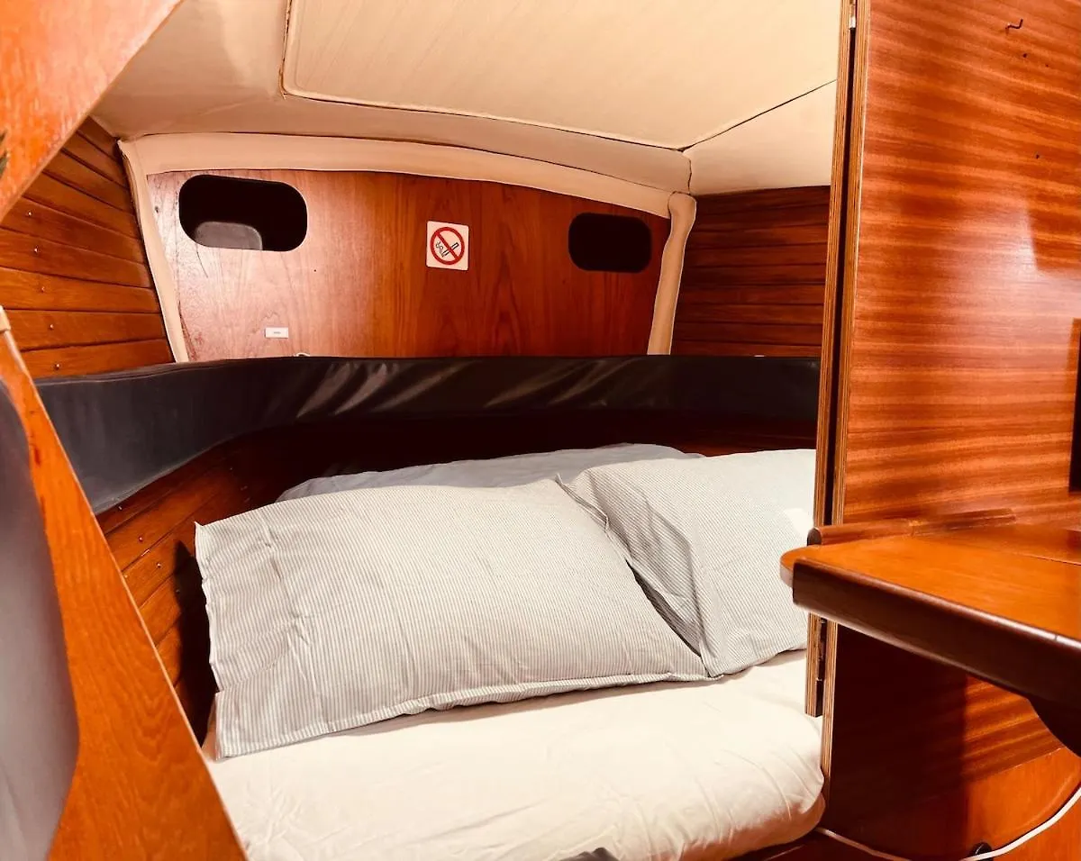 보트호텔 Alcyon, A Peaceful Floating Home 리스본 포르투갈